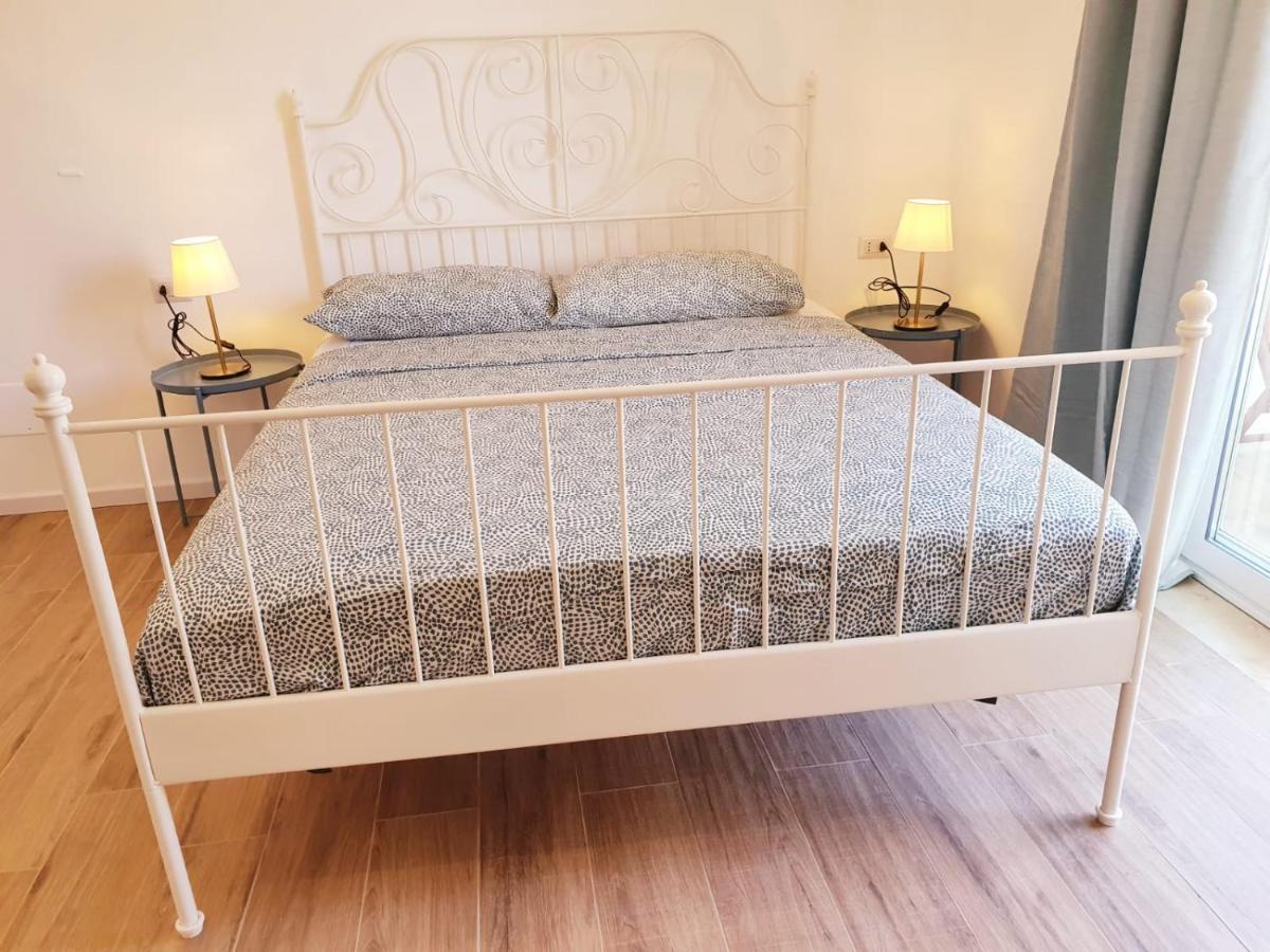 Beach Apartments Marina Di Ragusa Ngoại thất bức ảnh
