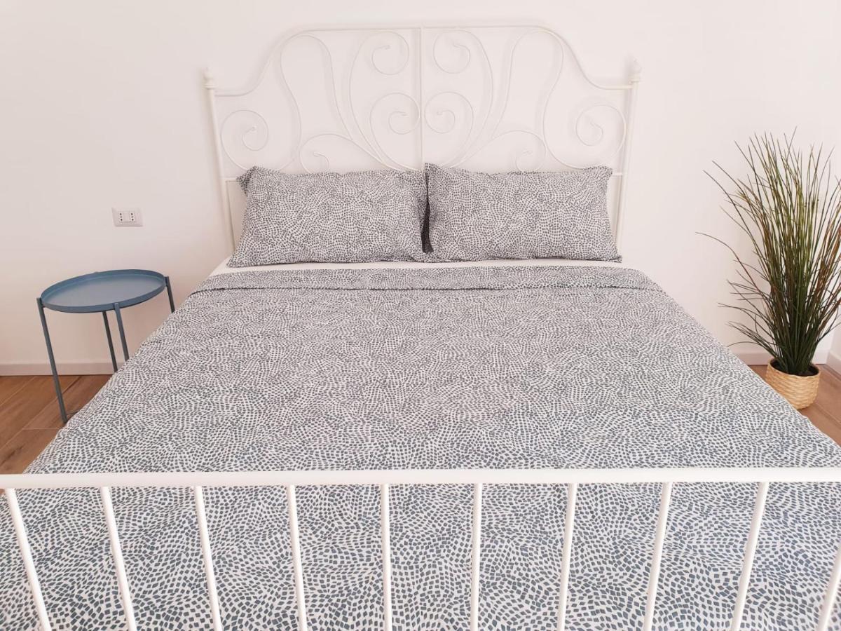 Beach Apartments Marina Di Ragusa Ngoại thất bức ảnh